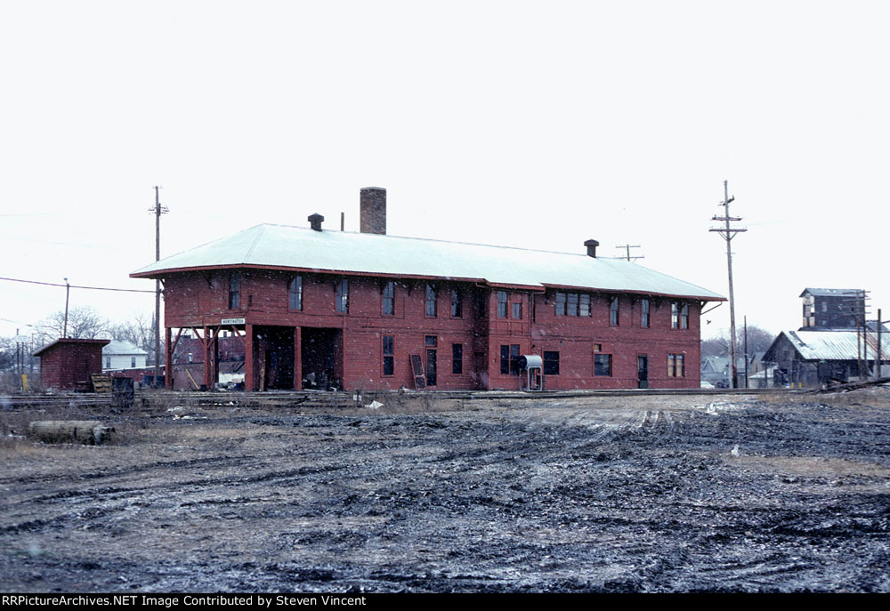 Erie Western Huntington depot